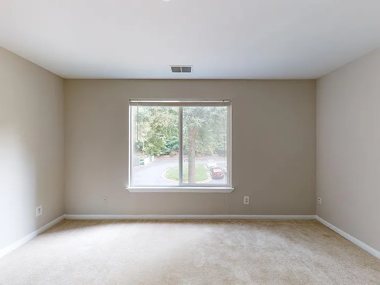 Canterbury Apartments — Photo 47