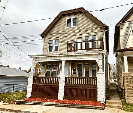 1st image of 2846 N Hubbard St #B