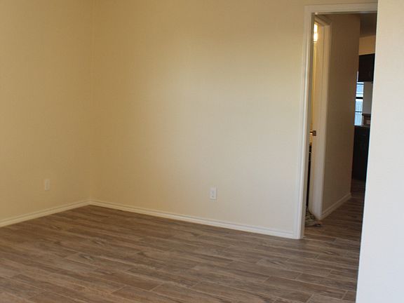 3rd image of 3412 Ulex Ave