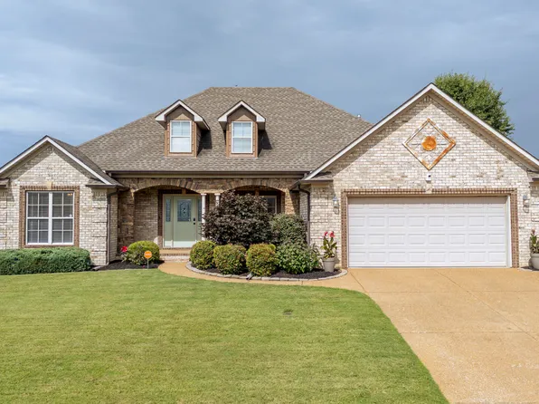 55 Hemingway Cv, Jackson, TN 38305