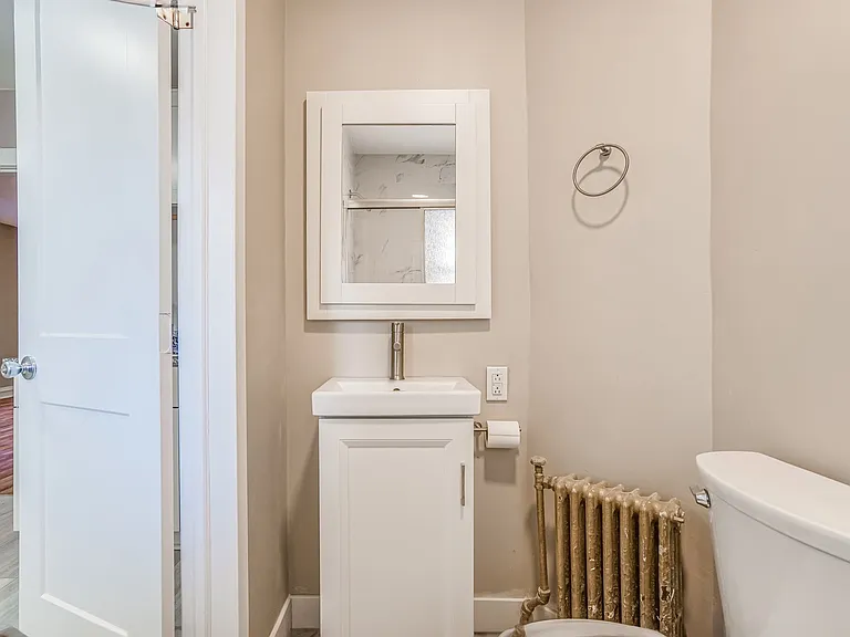 2519 Lyndale Ave S #3 — Photo 5