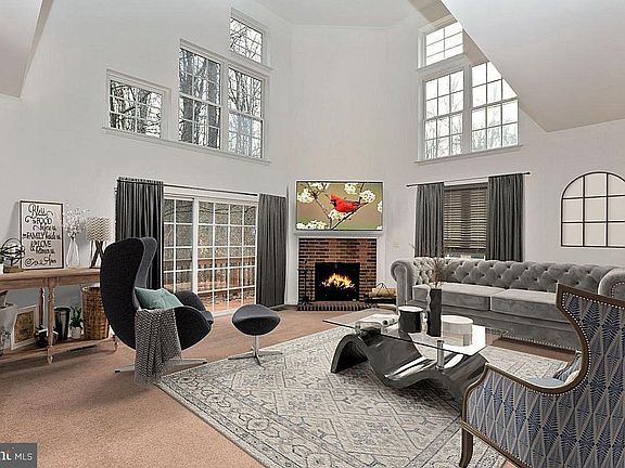 4th image of 17086 Anns Brook Ct