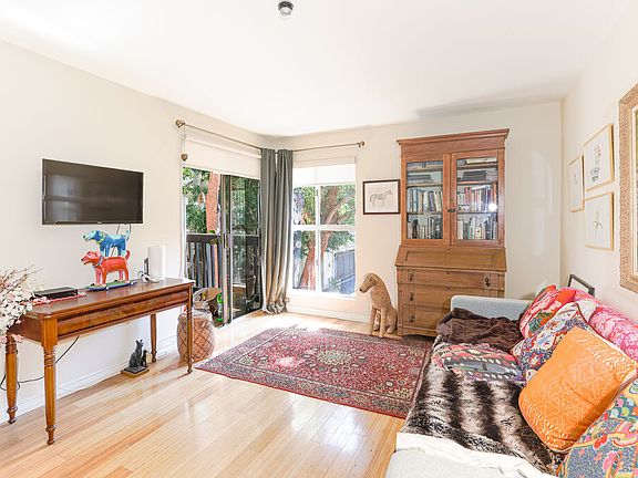 4th image of 8105 Raintree Cir