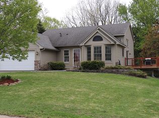 9697 Bluegill Rd, Woodbury, MN 55125