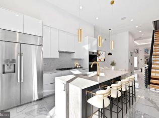 2130 Spring St, Philadelphia, PA 19103