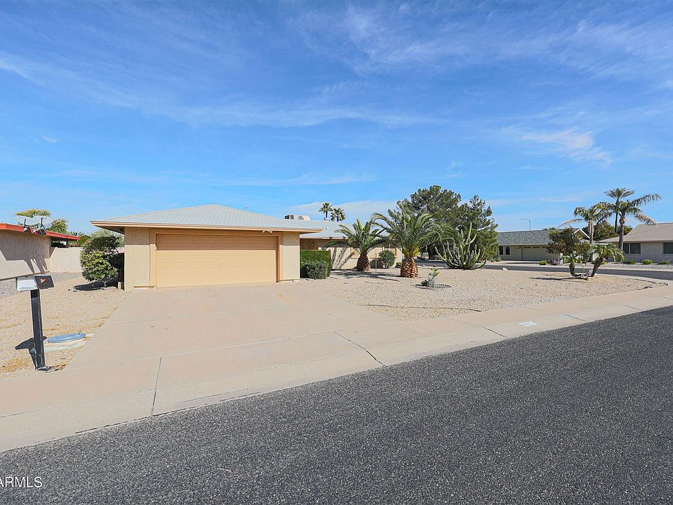 1st image of 10602 W Garnette Dr