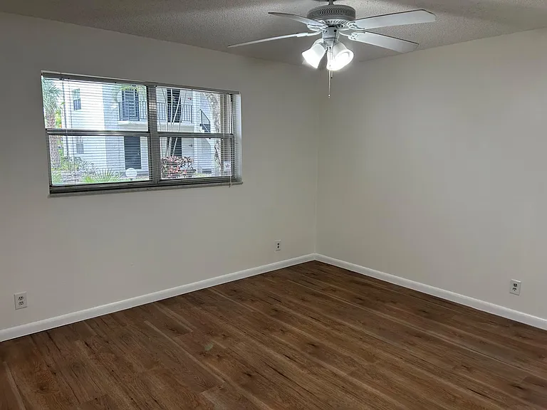 3300 Spanish Moss Ter — Photo 13