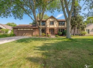 14998 Kay Dr, Monroe, MI 48161