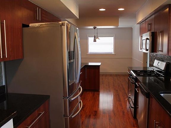 4th image of 113 S Krental Ave