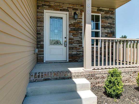 2nd image of 688 Crestone Ct