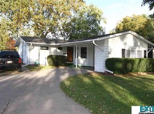 3011 Shirley Ct, Lincoln, NE 68507