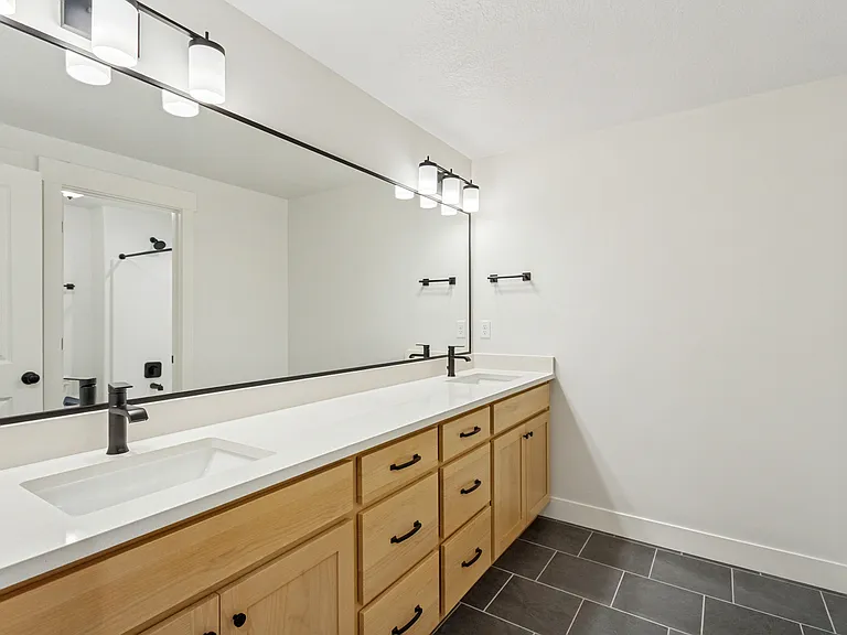 315 E 1150 N — Photo 15