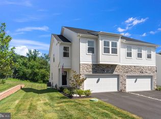 729 Hunsberger Rd, Spring City, PA 19475