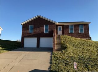 2606 Brookhollow Way, Jeffersonville, IN 47130