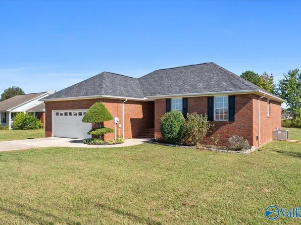 6820 Moores Mill Rd, Huntsville, AL 35811