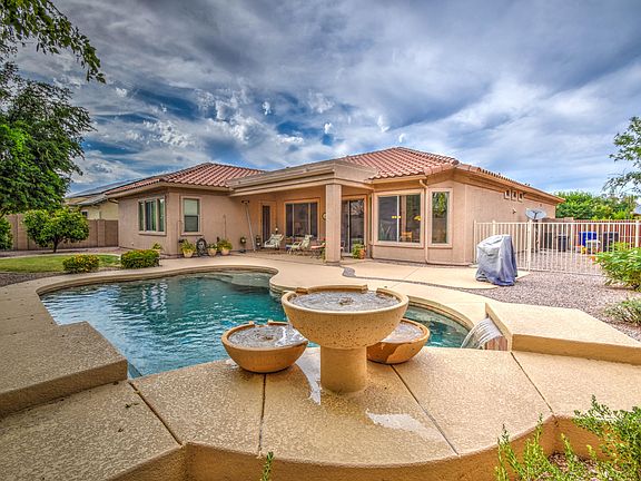 5th image of 2771 E Buena Vista Dr