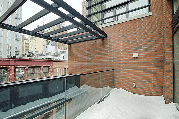 Rented by Warburg | media 14