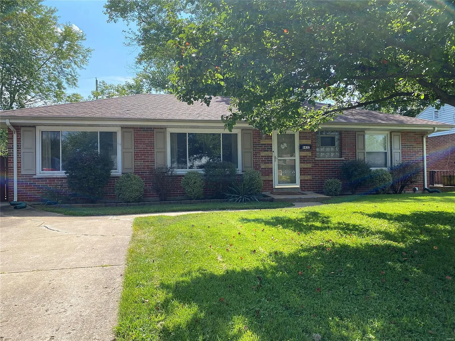 9432 Eucalyptus Dr photo 1