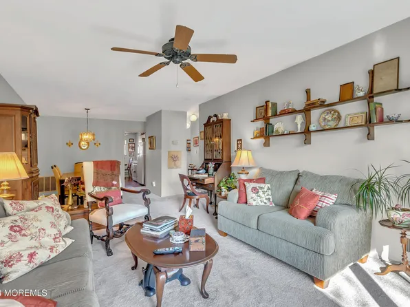 3 Helene Court, Tinton Falls, NJ 07724