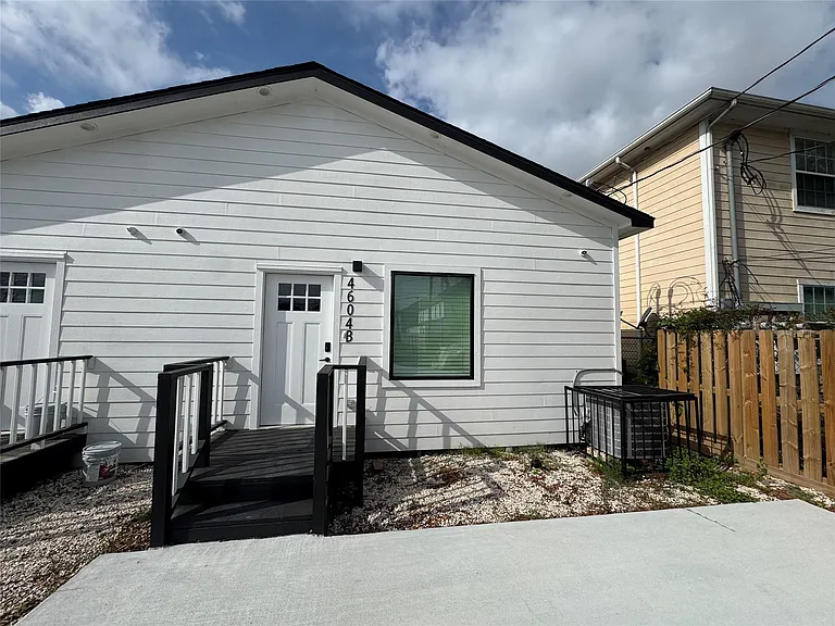 4604 Bricker St #A — Photo 15