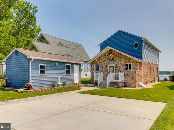 4534 Todd Point Ln, Baltimore, MD 21219