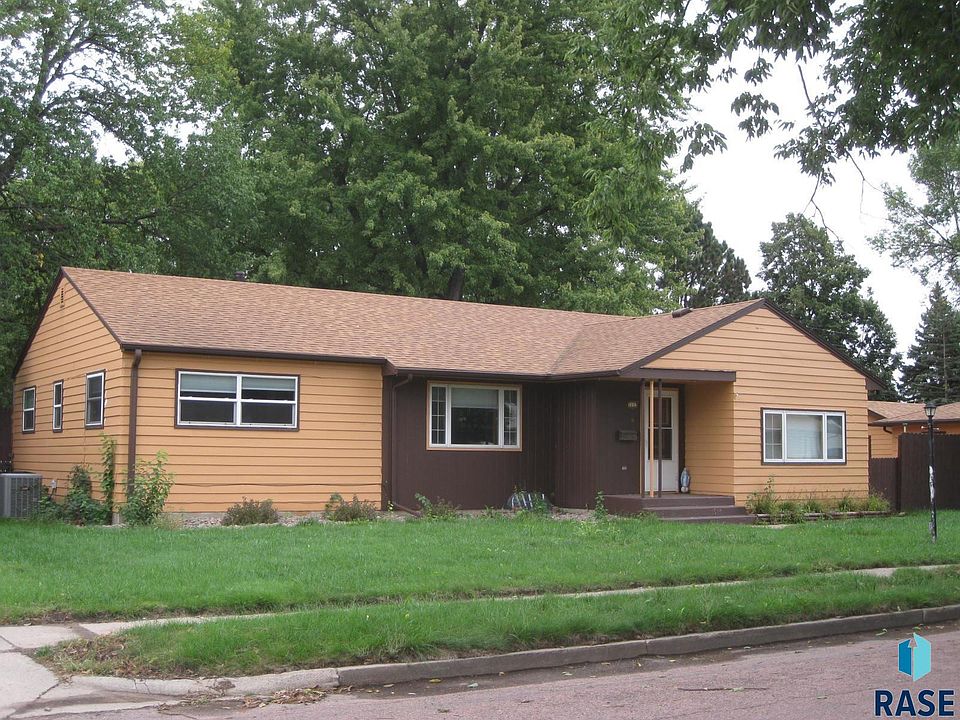 1st image of 1112 Harrison Ave