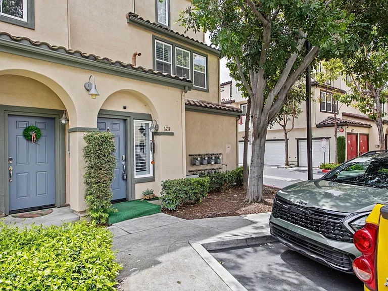 1633 Paseo Aurora — Photo 22