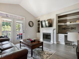 338 Pembroke Cir, Alpharetta, GA 30004