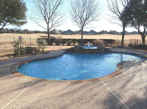 4th image of 6013 Wildwood Dr
