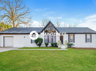 602 Greenbriar Rd, Fairfield, AL 35064