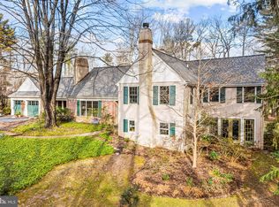 43 Deepdale Rd, Wayne, PA 19087