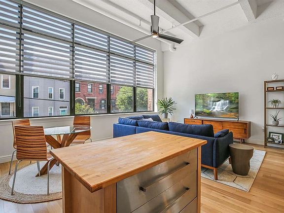 2nd image of 300 Communipaw Ave APT 118