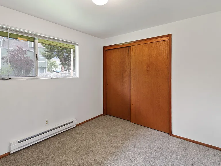 1380 SW Swantown Ave #D2 — Photo 5
