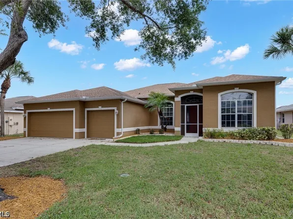 17451 Stepping Stone Dr, Fort Myers, FL 33967