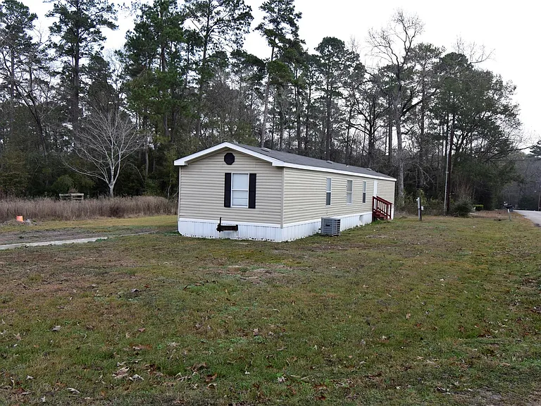 2 Lake View Ln — Photo 25