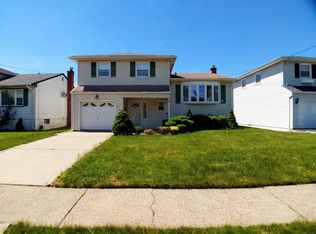 2294 Ward Dr, Rahway, NJ 07065