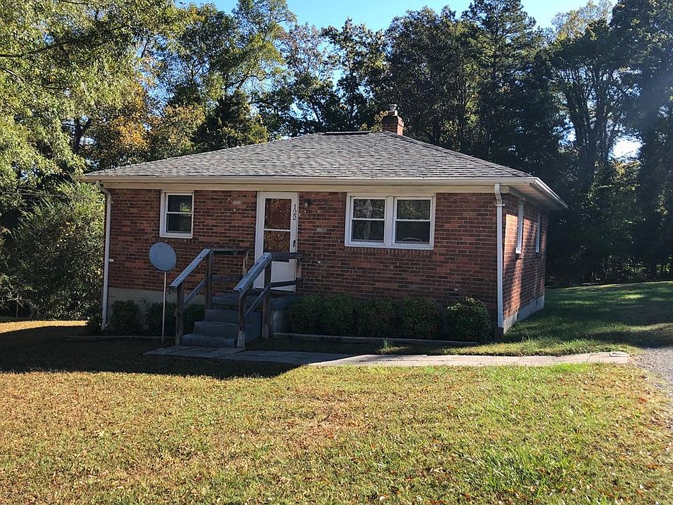 1st image of 122 Edwards Ct