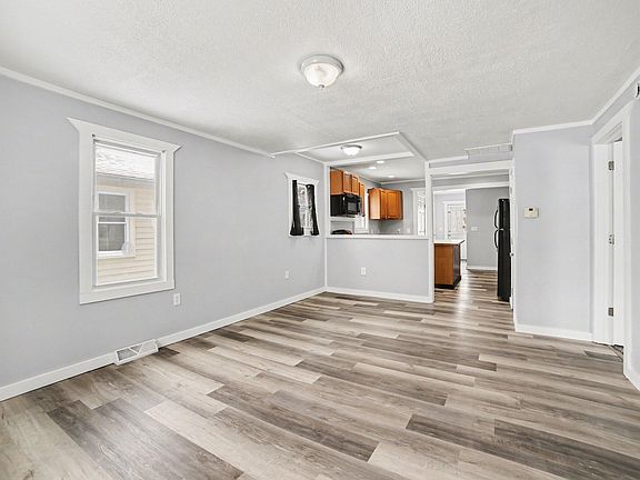 3rd image of 1891 Nevada St