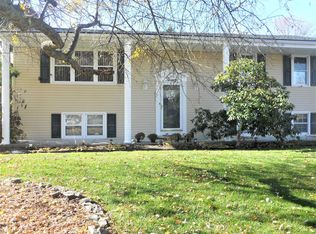 20 Sabra Ln, Wappingers Falls, NY 12590