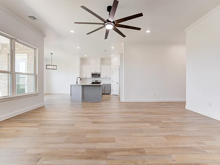2712 Dunham Dr — Photo 9