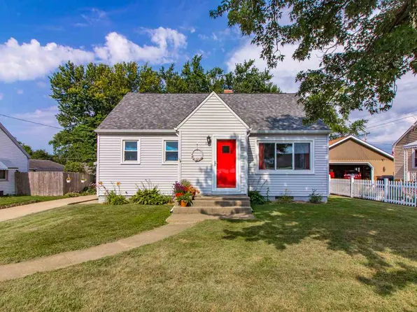 107 Sunrise Ave, East Peoria, IL 61611