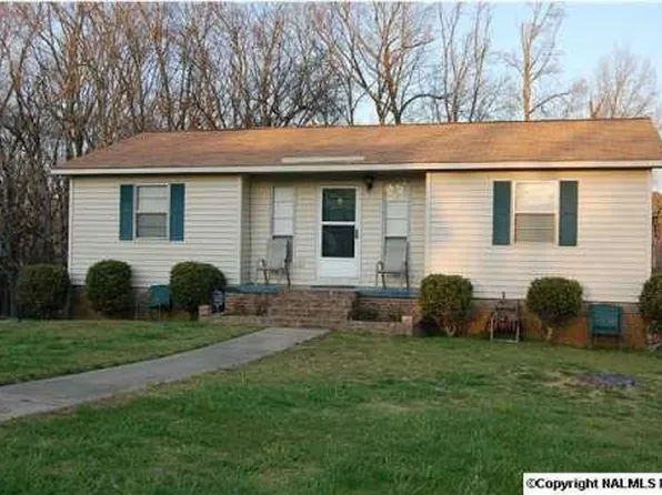 3712 Battlefield Dr NW, Huntsville, AL 35810