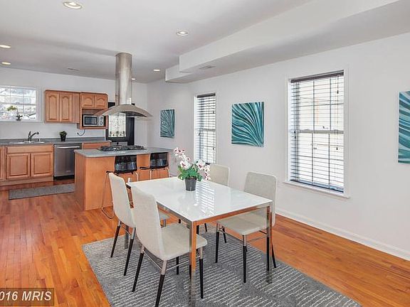 4th image of 726 8th St NE #A