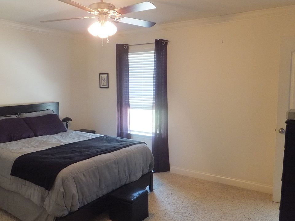 2nd image of 146 Stonecrest Dr #1