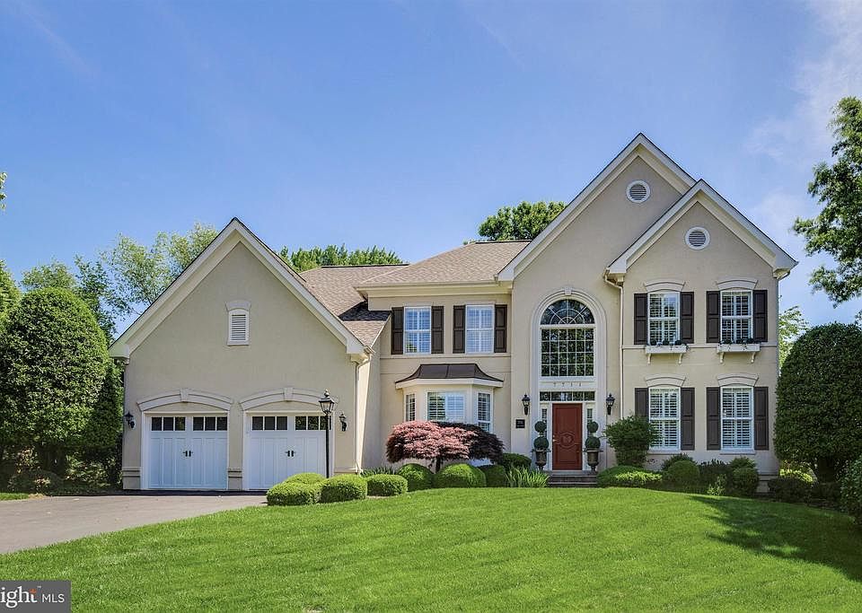 1st image of 7711 Royal Sydney Dr