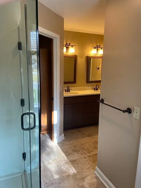 3 bed, $2,500 — Photo 4