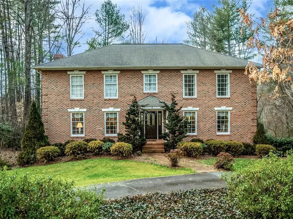 105 Parkland St, Morganton, NC 28655