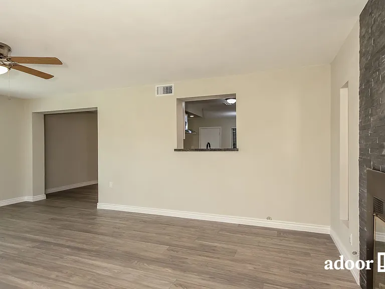4112 W Gardenia Dr — Photo 5