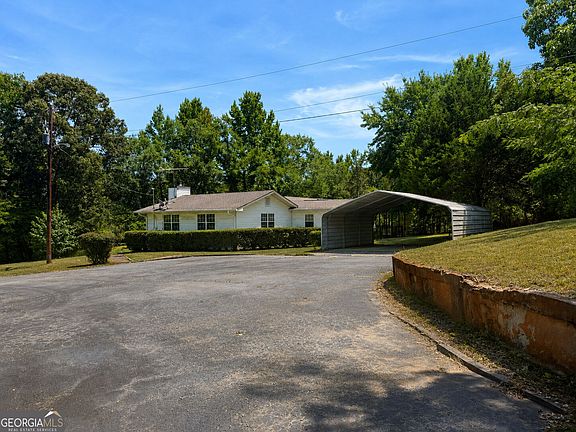 3rd image of 335 Springdale Rd