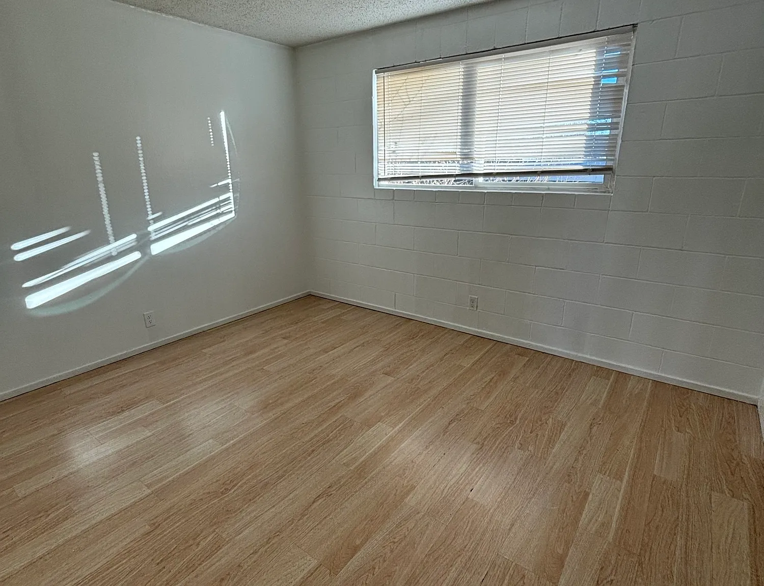 2 bed, $1,400 — Photo 1